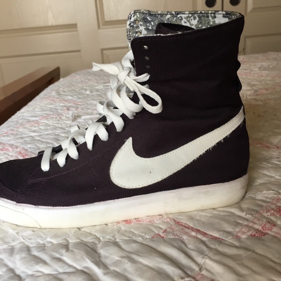 Nike Purple High Top Sneaker Women's Size 8.5 - Picture 4 of 12